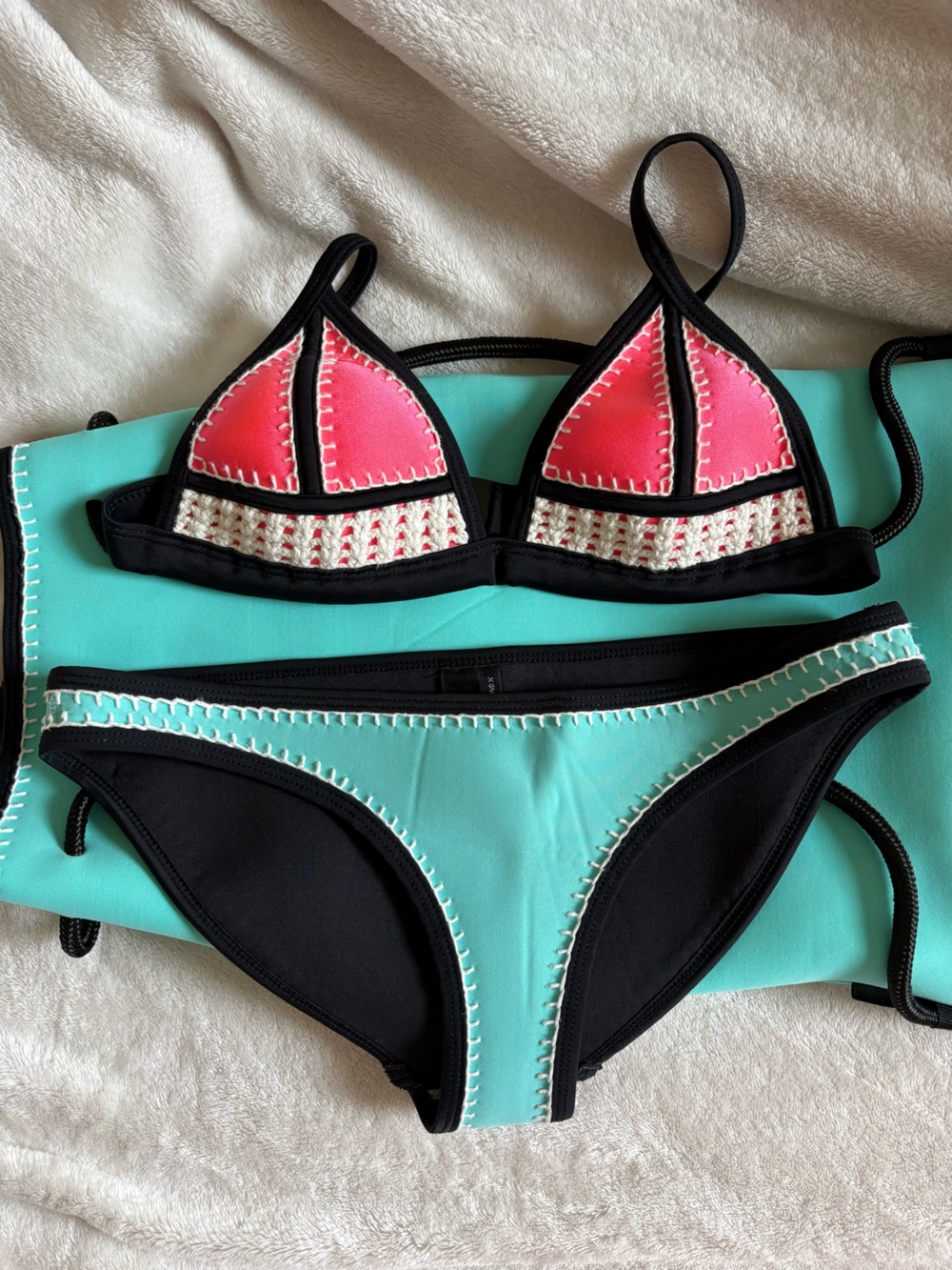 Triang| Farrah Pink and Teal Crocheted Bikini and Carrying Bag